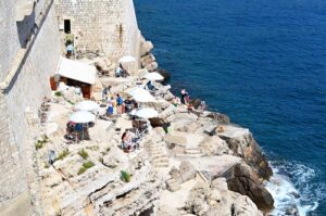 buza-bar-dubrovnik-latnivalok